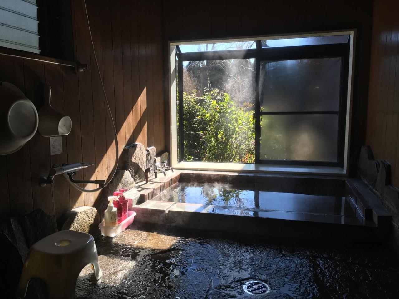 Hôtel 山荘 紗羅樹 Syaranoki à Yufu Extérieur photo