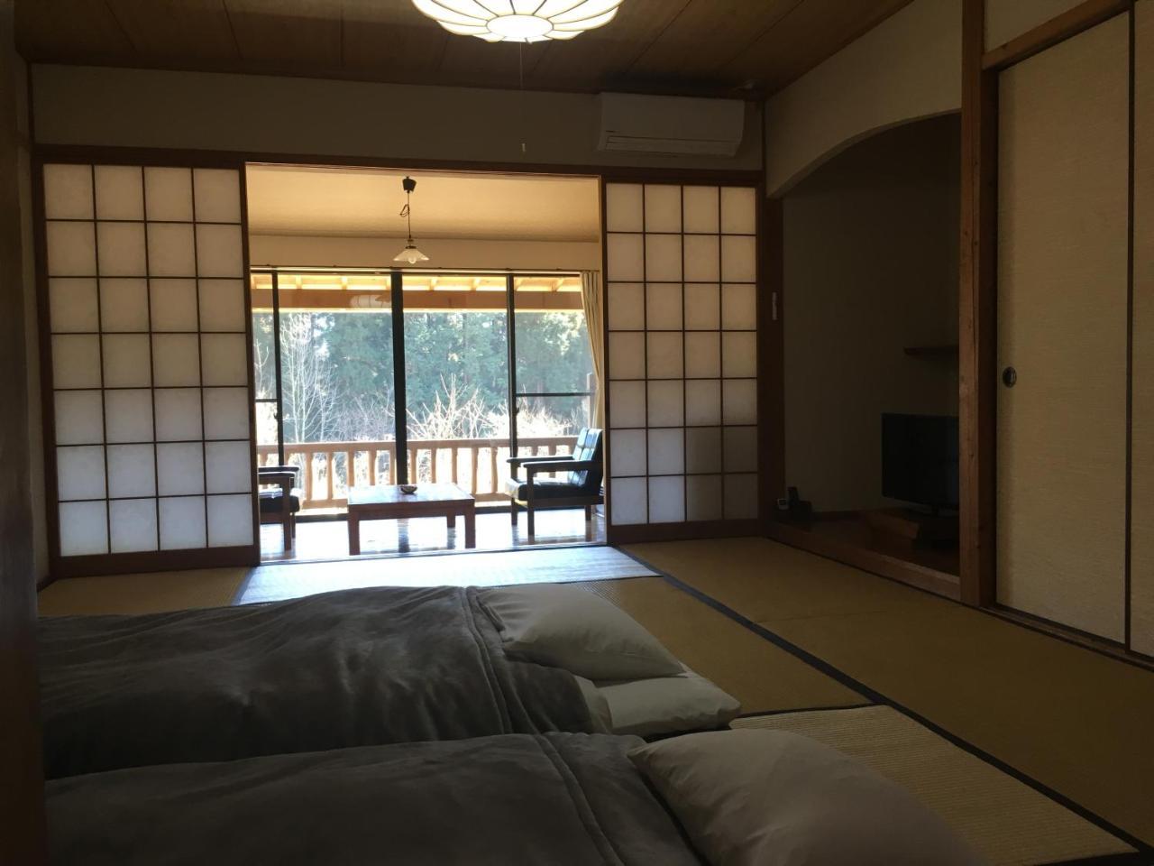 Hôtel 山荘 紗羅樹 Syaranoki à Yufu Extérieur photo